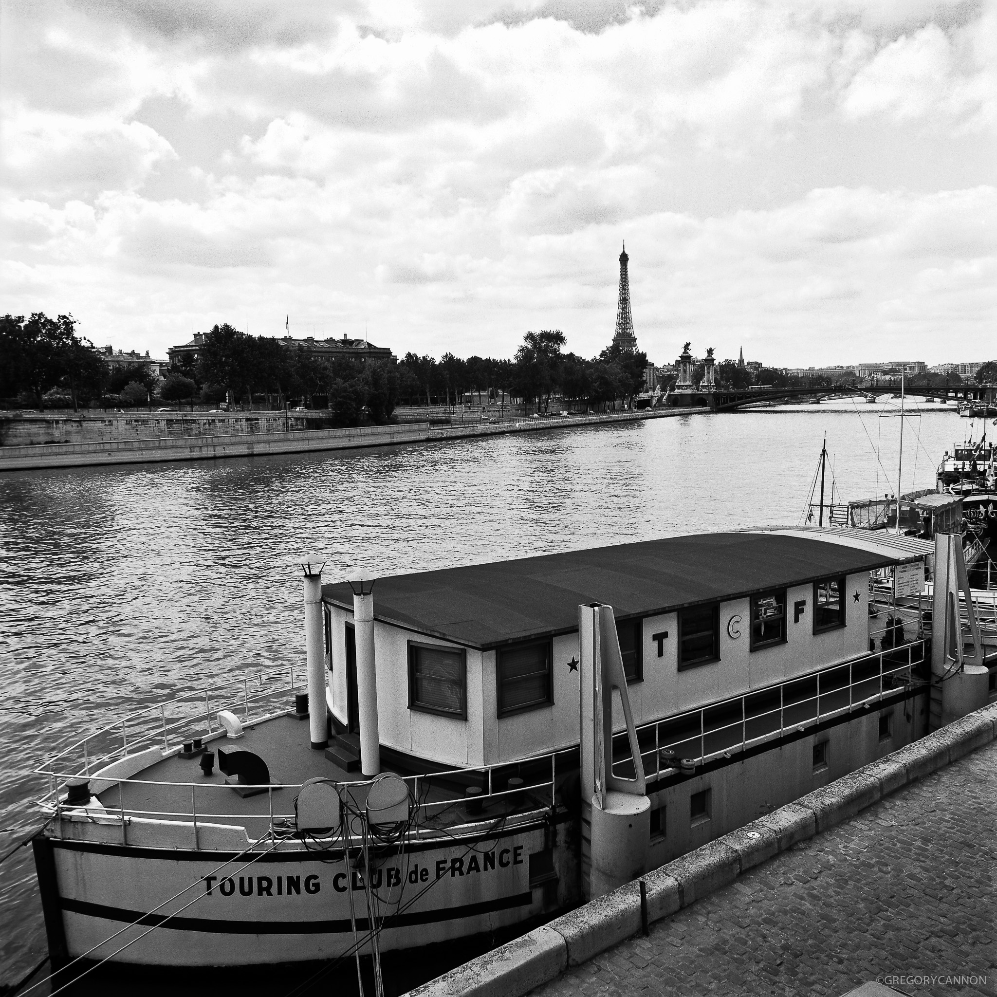Paris-19-33